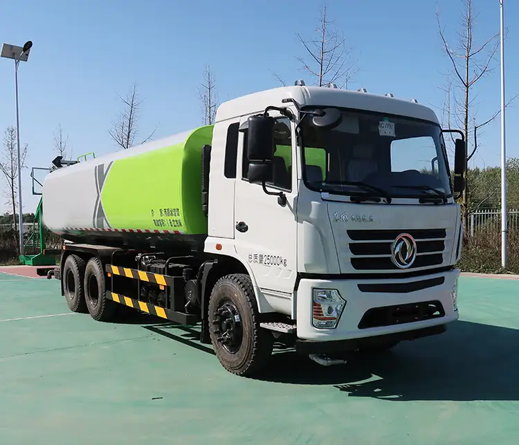 water spraying tank truck 18m³