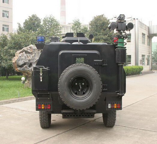 wheeled armored vehicle